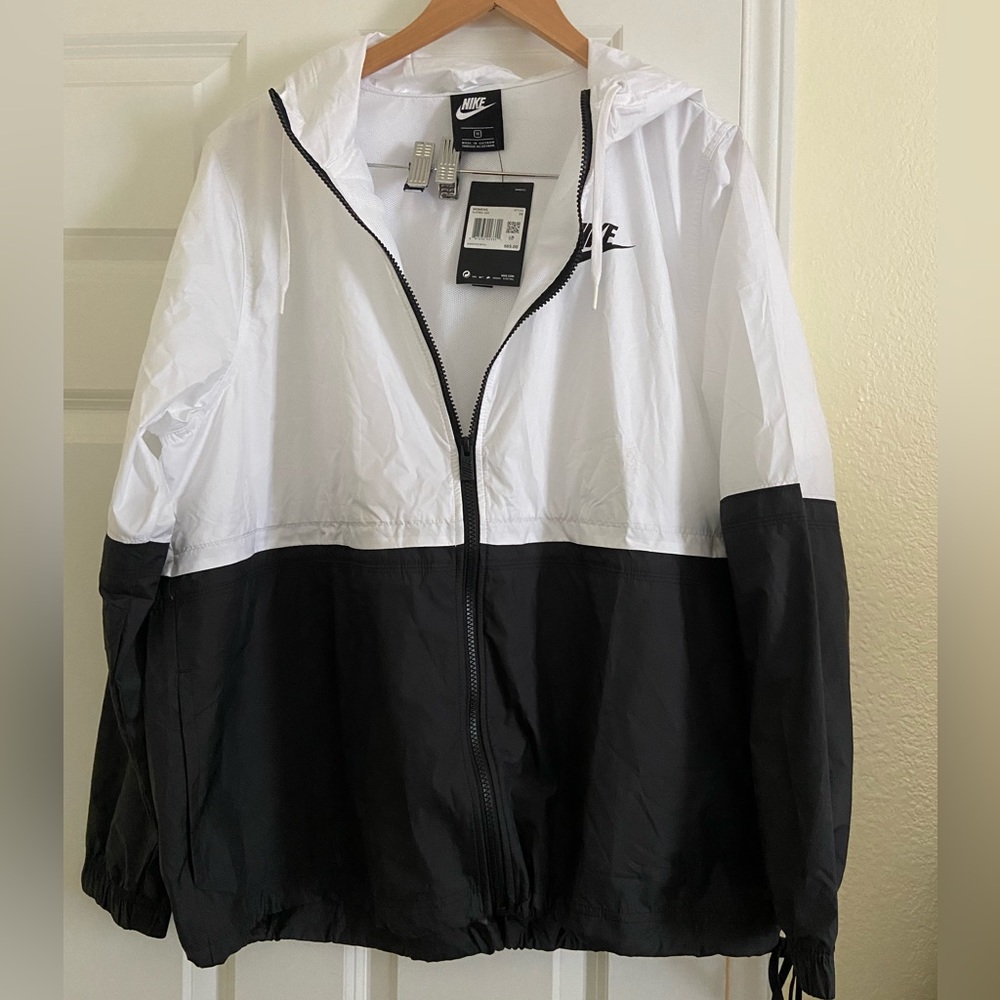 Nike windbreaker